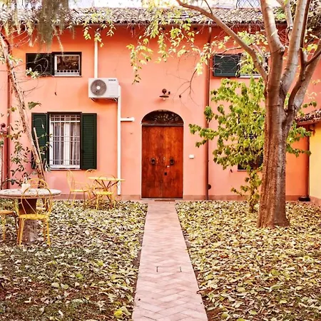 Appartement Charming Vintage By Piazza Maggiore With Garden *