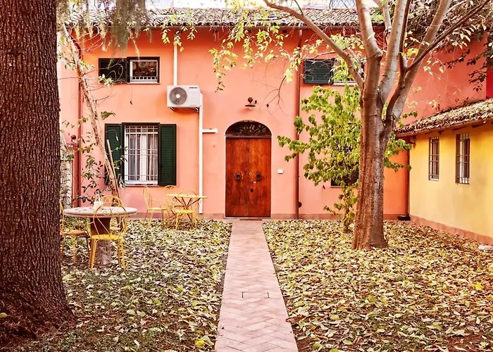 Appartement Charming Vintage By Piazza Maggiore With Garden *