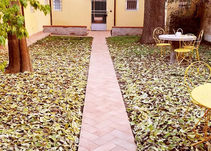 Charming Vintage By Piazza Maggiore With Garden Appartement Bologne