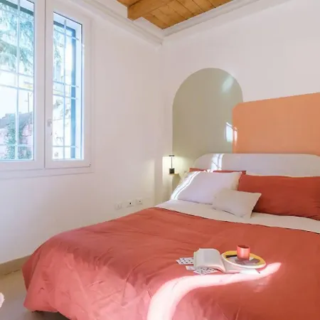 Apartamento Charming Vintage By Piazza Maggiore With Garden *