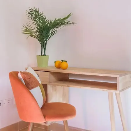 Charming Vintage By Piazza Maggiore With Garden Apartamento *