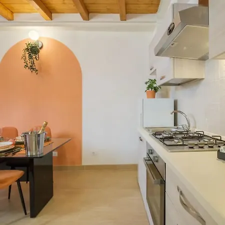 Apartmán Charming Vintage By Piazza Maggiore With Garden Boloňa