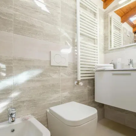 Charming Vintage By Piazza Maggiore With Garden Apartamento