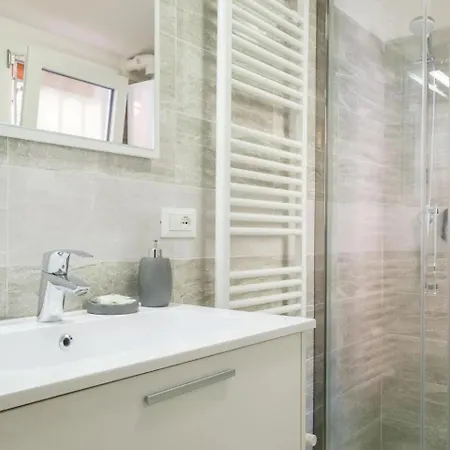 Charming Vintage By Piazza Maggiore With Garden Appartamento