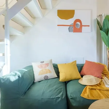 Charming Vintage By Piazza Maggiore With Garden * Boloňa