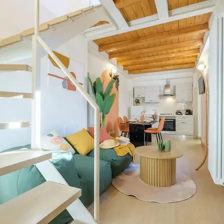 Apartamento Charming Vintage By Piazza Maggiore With Garden *