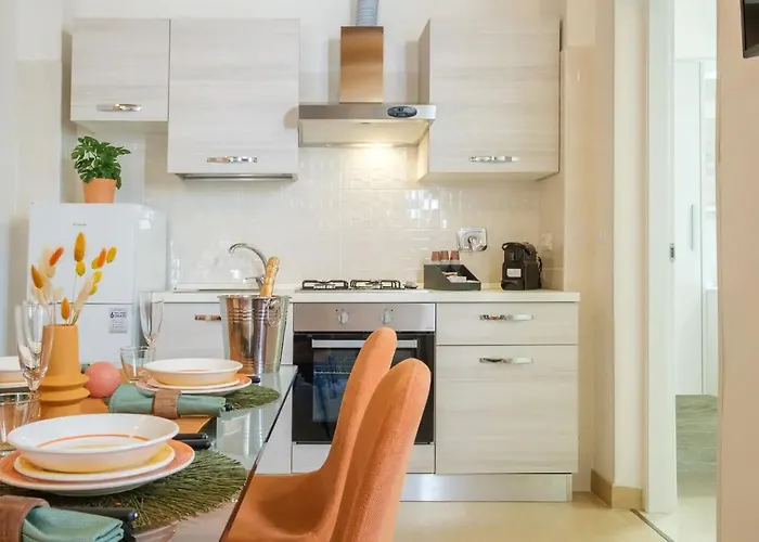 Charming Vintage By Piazza Maggiore With Garden Bolonia