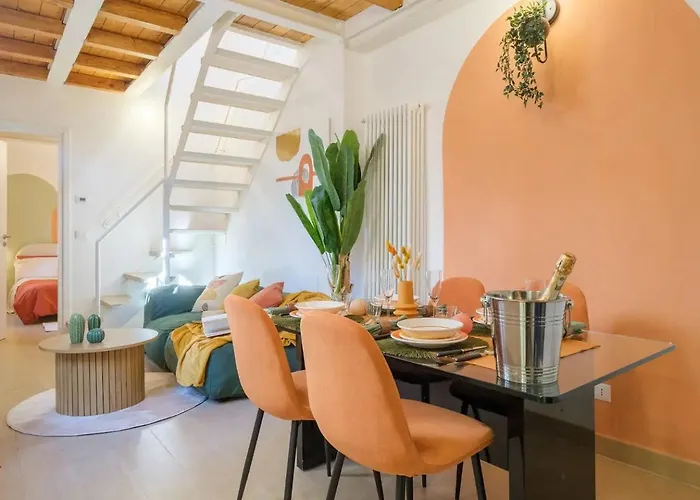 Charming Vintage By Piazza Maggiore With Garden