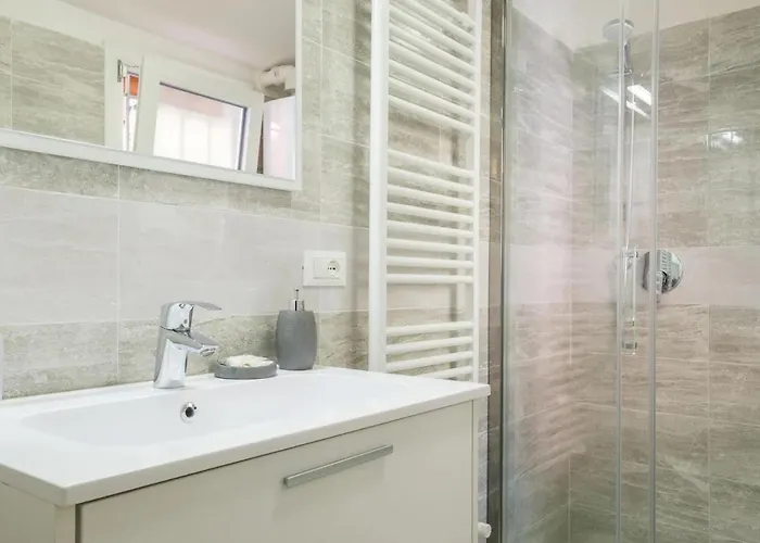 Charming Vintage By Piazza Maggiore With Garden Apartament