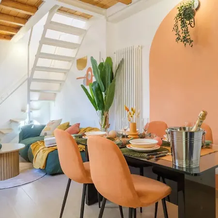 Charming Vintage By Piazza Maggiore With Garden